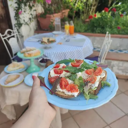 Bed & Breakfast Casa Chinaski Mondello