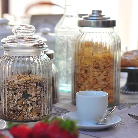 Casa Chinaski Bed & Breakfast Mondello