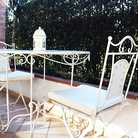 Casa Chinaski Bed & Breakfast