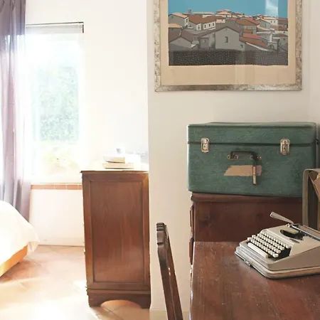Casa Chinaski Bed & Breakfast 3*